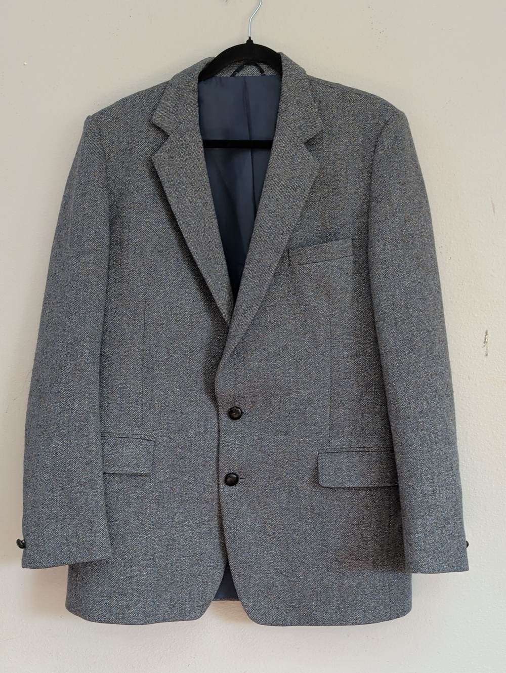The Alexandre Collection Donegal Handwoven Classic Men's Wool-Blend Blazer